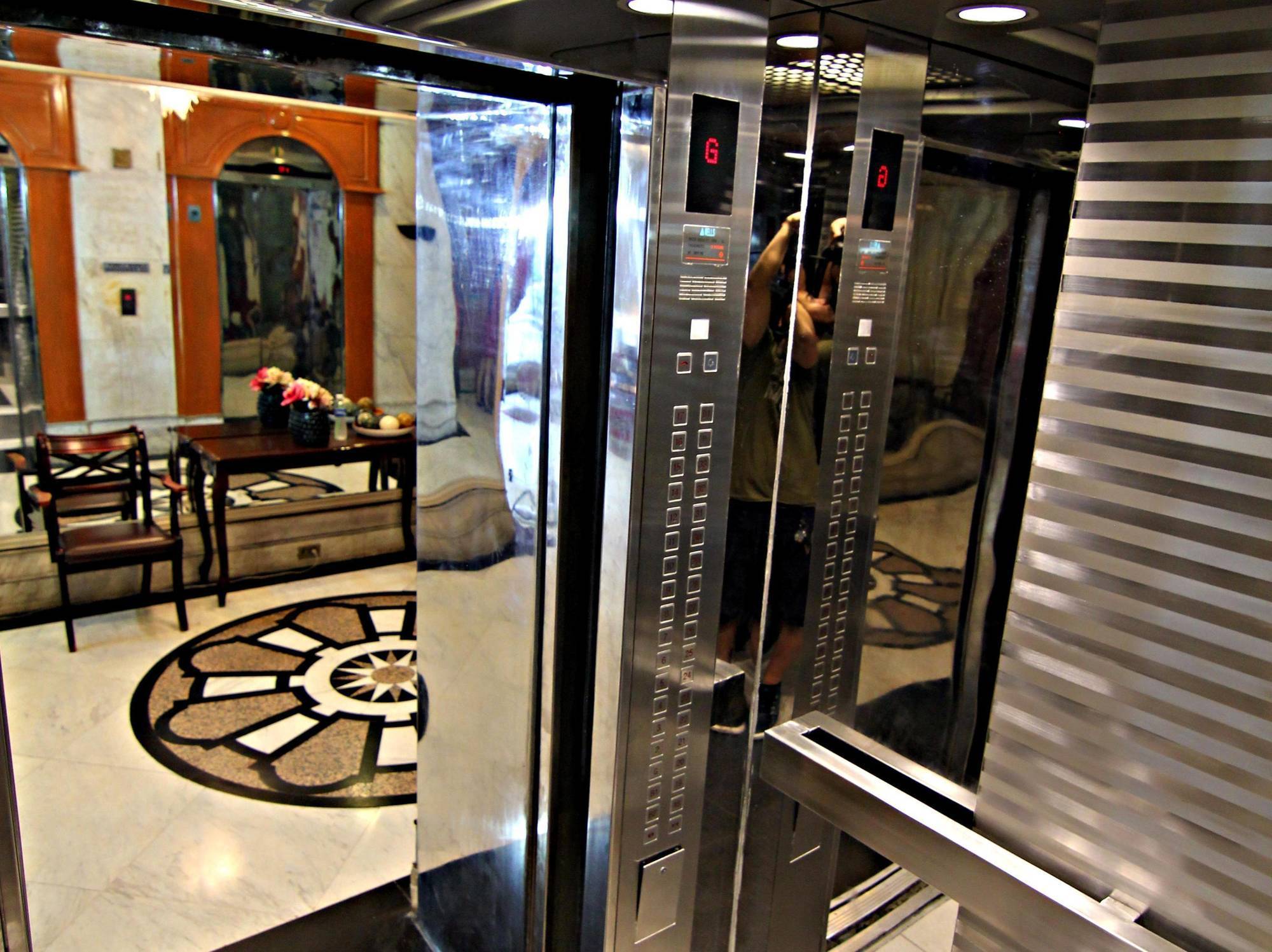 Mpt Suites Макати Экстерьер фото
