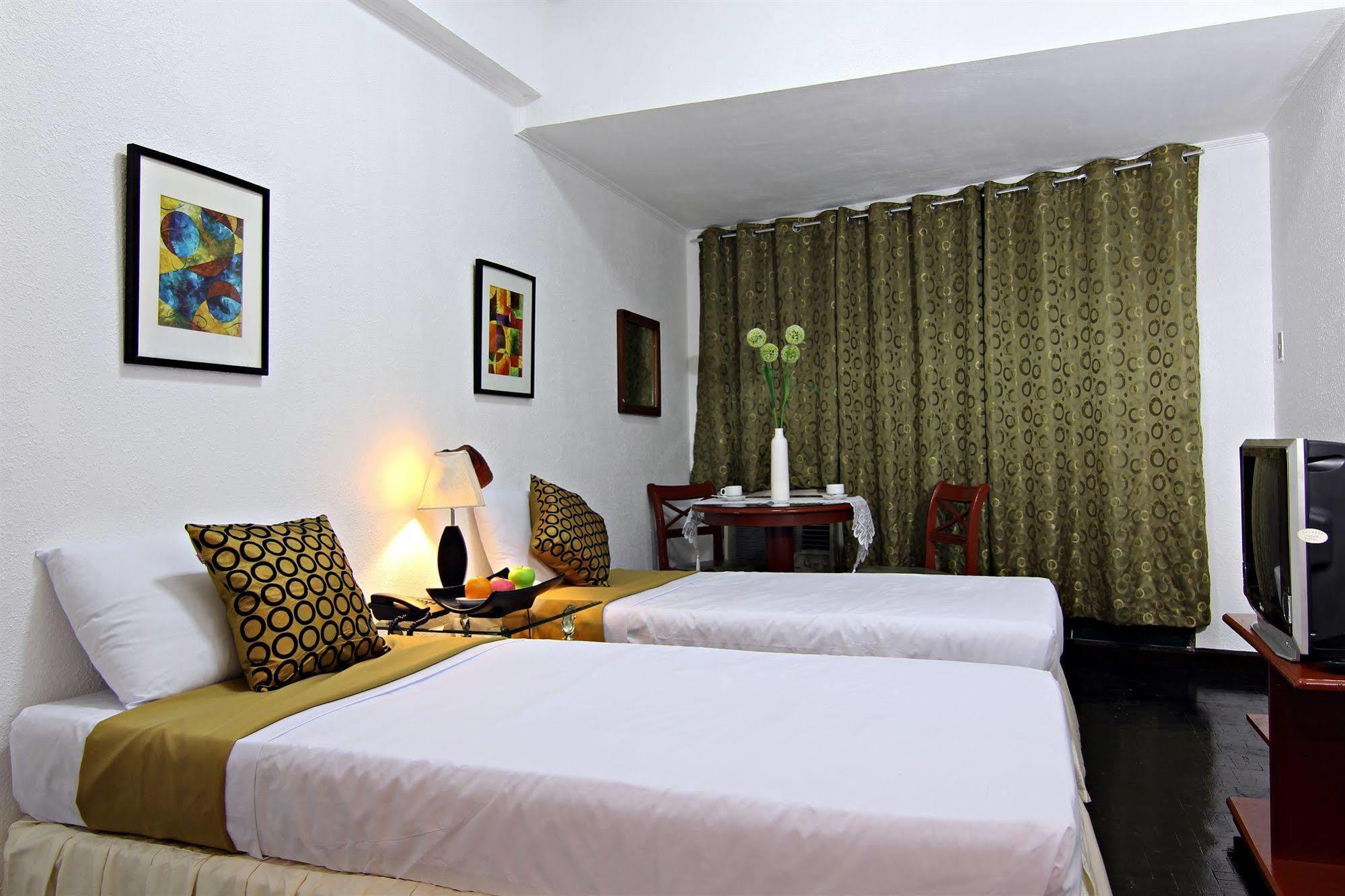 Mpt Suites Макати Экстерьер фото